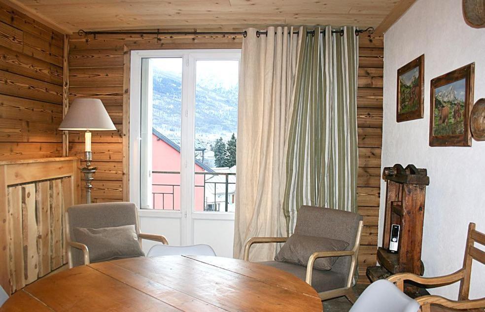 Hotel Restaurant De La Chaussee Briançon Eksteriør billede