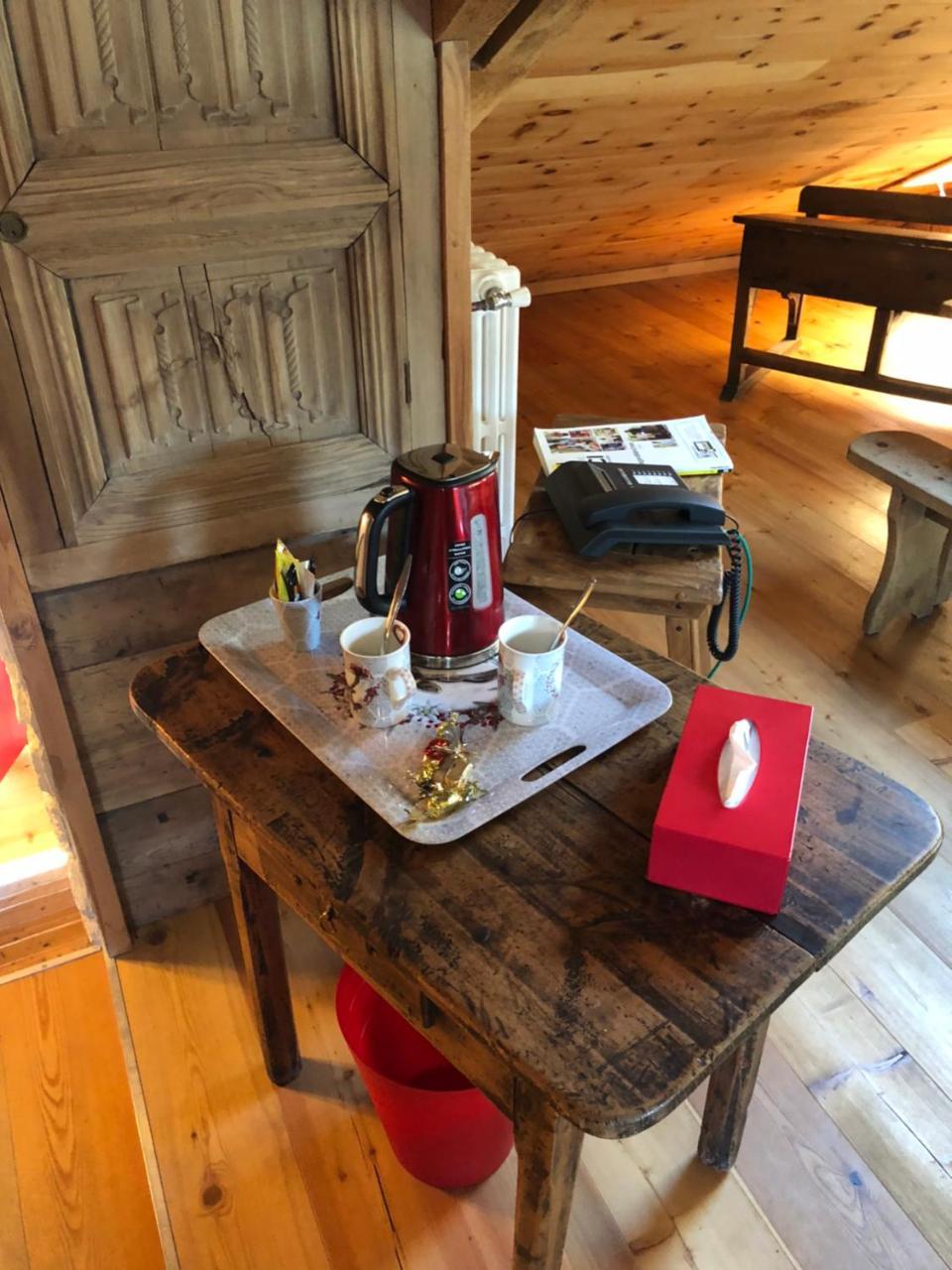 Hotel Restaurant De La Chaussee Briançon Eksteriør billede